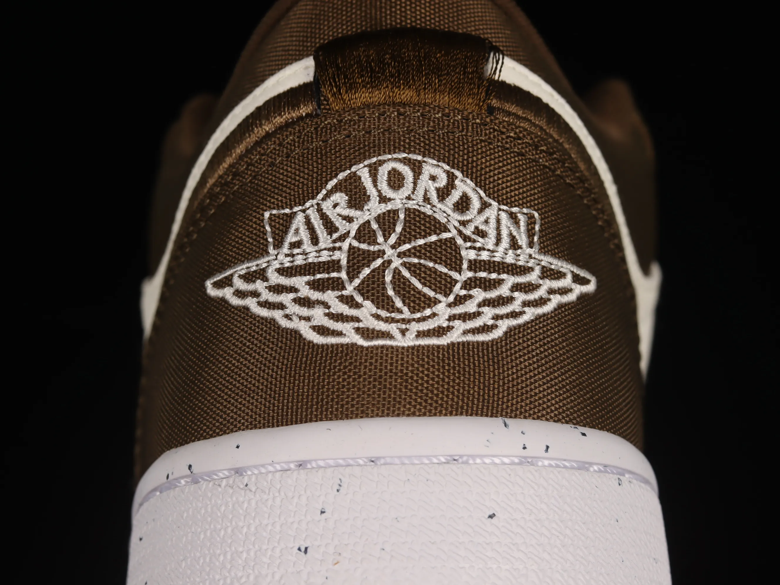 All categories Air Jordan Jordan series basketball shoes Air Jordan 1 Low G version pure original Air Jordan 1 Low "Light Olive" AJ1 Joe 1 olive green low-top cultural basketball shoes DV0426-301
